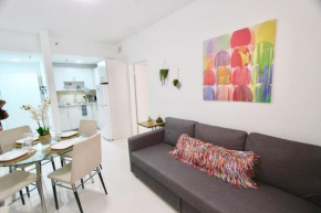 BEAUTIFUL APARTMENT FOOTSTEPS FROM THE BEACH